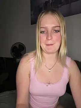 DieBlondeHannah online show from 10/16/25, 05:21
