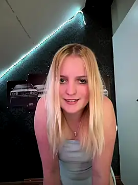 DieBlondeHannah online show from 09/11/25, 03:12