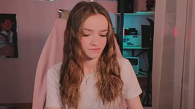 E l i z e  online show from 05/06/26, 05:11