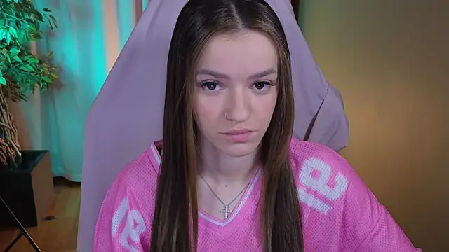 E l i z e  online show from 04/01/26, 05:09