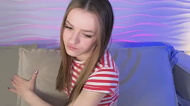E l i z e  online show from 04/22/26, 05:14