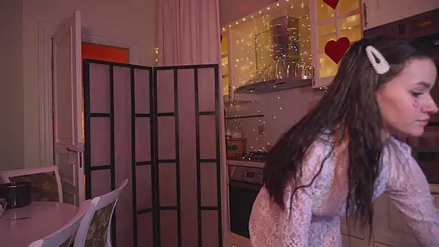 E l i z e  online show from 02/13/26, 05:40