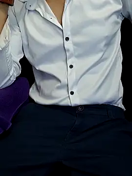 chocolate alone online show from 10/25/25, 07:40