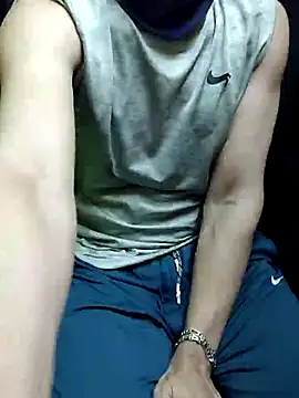 chocolate alone online show from 12/05/25, 12:04