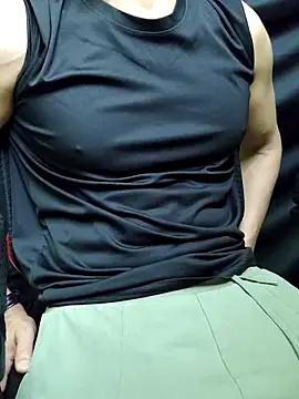 chocolate alone online show from 11/15/25, 07:23