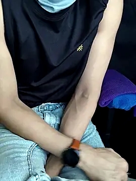 chocolate alone online show from 10/23/25, 07:18