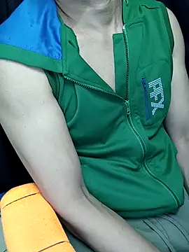 chocolate alone online show from 10/28/25, 07:29