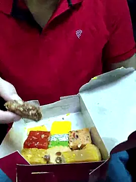 chocolate alone online show from 10/26/25, 07:42