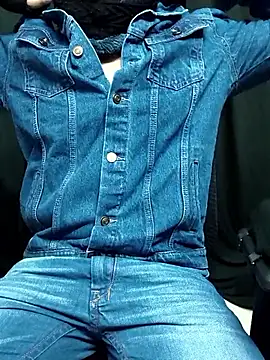 chocolate alone online show from 05/30/26, 02:23