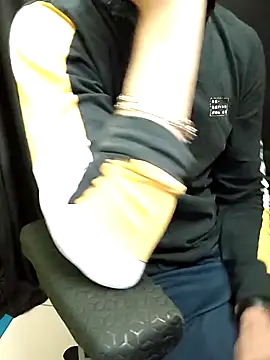 Snapshot of chocolate_alone chatting on 02/07/26, 10:23 chocolate alone online show from 02/07/26, 10:23