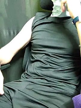 chocolate alone online show from 10/03/25, 06:48