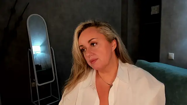 Sky Kuper online show from 10/24/25, 11:04