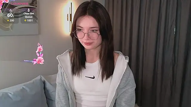 Susan Gardner online show from 11/05/25, 06:05