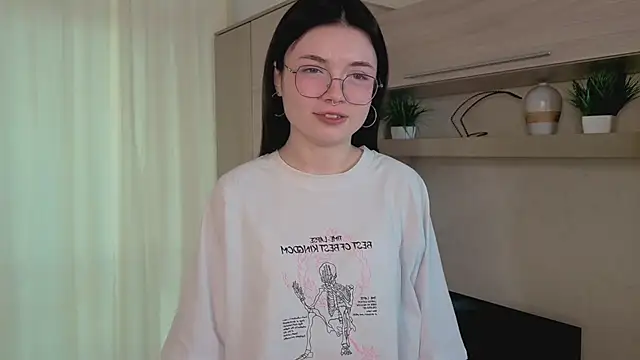 Susan Gardner online show from 11/16/25, 06:07