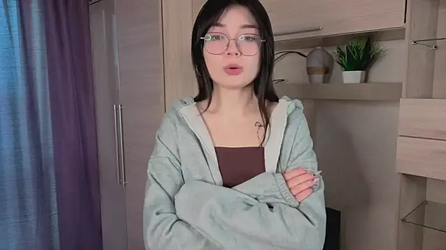 Susan Gardner online show from 11/13/25, 06:06