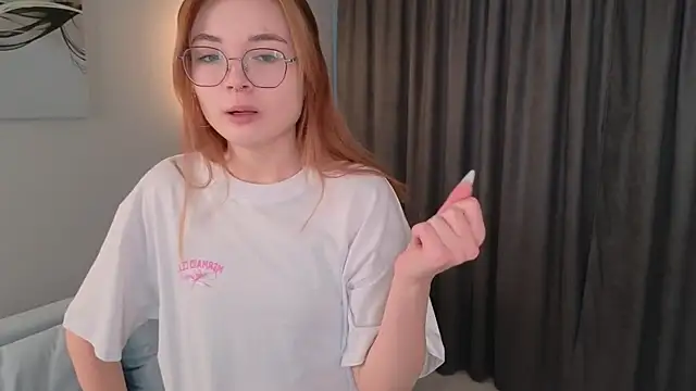 Susan Gardner online show from 10/22/25, 06:02