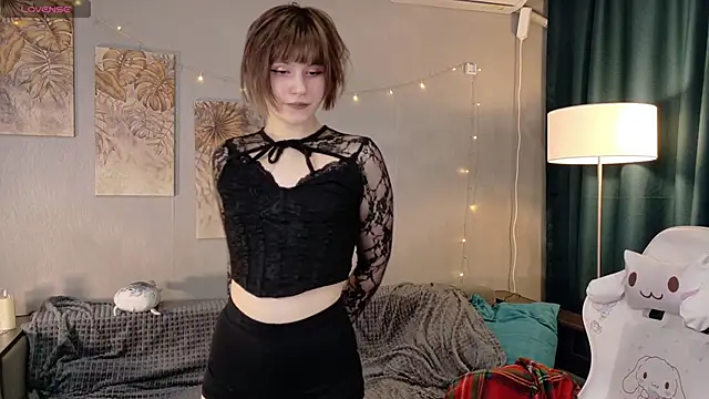 KikiMoor online show from 02/26/26, 10:04