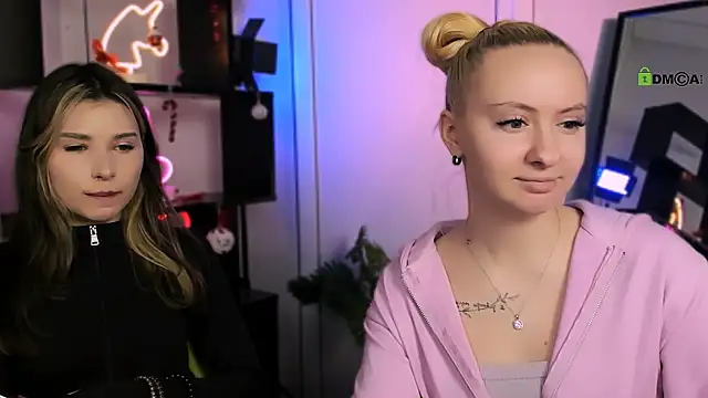 mila glow1 online show from 01/13/26, 07:18