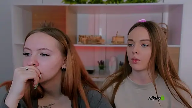 mila glow1 online show from 10/13/25, 08:38