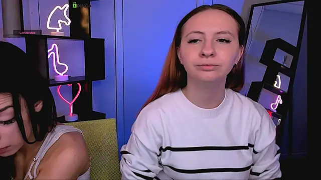 mila glow1 online show from 10/25/25, 08:46