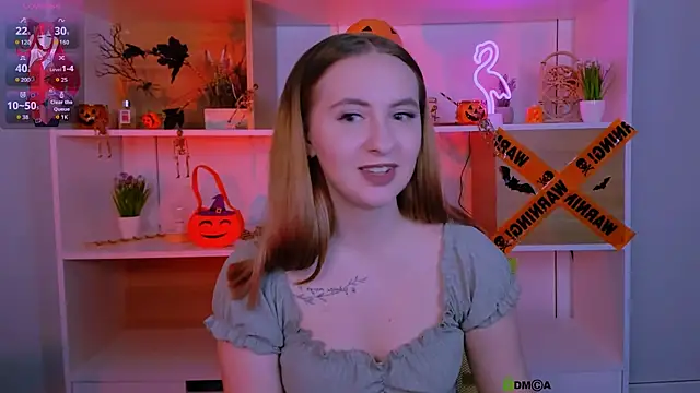 mila glow1 online show from 10/30/25, 08:28