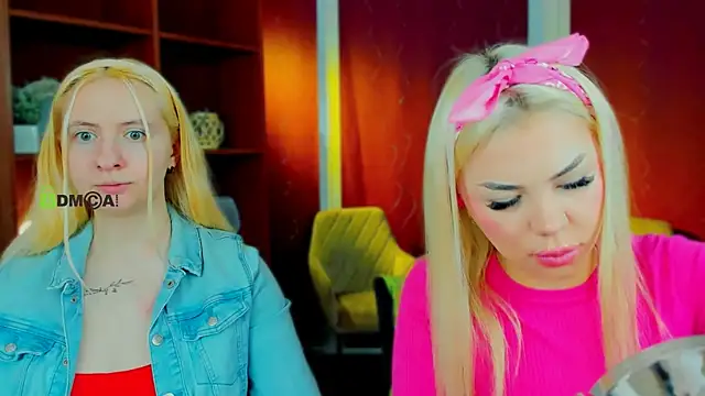 mila glow1 online show from 03/22/26, 06:59