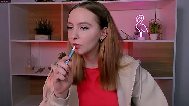 mila glow1 online show from 10/21/25, 07:24