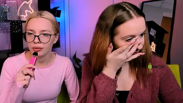 mila glow1 online show from 11/23/25, 09:19