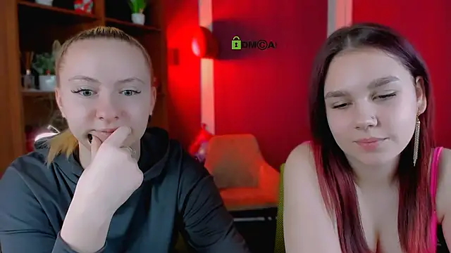 mila glow1 online show from 02/13/26, 06:35