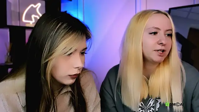 mila glow1 online show from 01/18/26, 07:17