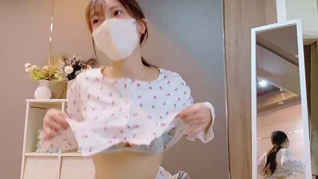 RIRI-style online show from 10/29/25, 04:39