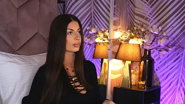 Snapshot of EvaRhea chatting on 12/02/25, 03:52 EvaRhea online show from 12/02/25, 03:52