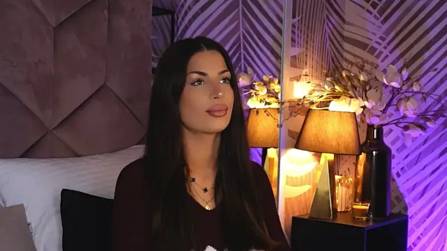 Snapshot of EvaRhea chatting on 12/03/25, 03:51 EvaRhea online show from 12/03/25, 03:51