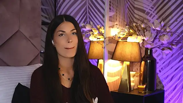 Snapshot of EvaRhea chatting on 11/25/25, 03:51 EvaRhea online show from 11/25/25, 03:51