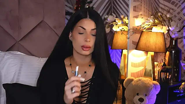 Snapshot of EvaRhea chatting on 12/15/25, 03:56 EvaRhea online show from 12/15/25, 03:56