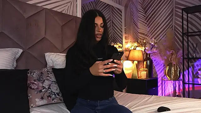 EvaRhea online show from 03/30/26, 02:57