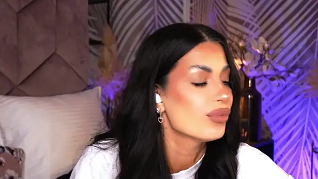 EvaRhea online show from 01/13/26, 04:05