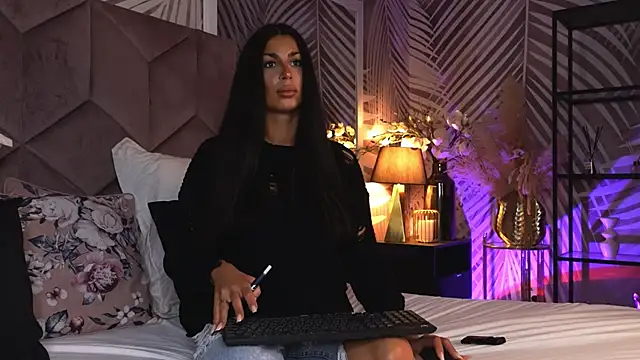 EvaRhea online show from 04/04/26, 02:51