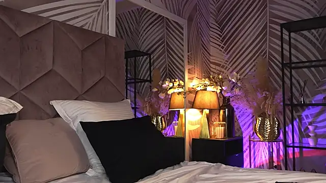 EvaRhea online show from 04/07/26, 02:57