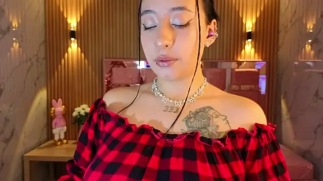 Snapshot of m_eris_s chatting on 10/25/25, 01:45 m eris s online show from 10/25/25, 01:45