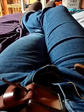 Horny mummy online show from 01/19/26, 12:31