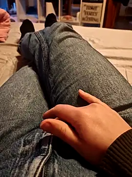 Horny mummy online show from 02/12/26, 07:30