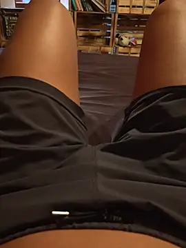 Snapshot of Horny_mummy chatting on 07/15/26, 06:48 Horny mummy online show from 07/15/26, 06:48