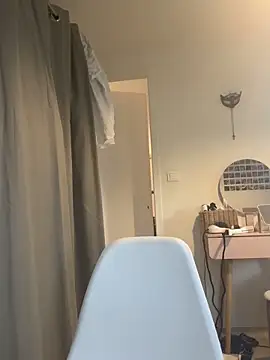 DouceAngela69 online show from 04/17/26, 06:00