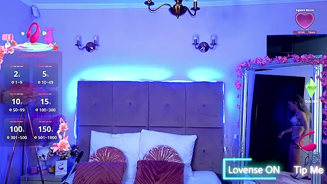 Nicole Bond online show from 02/08/26, 04:10