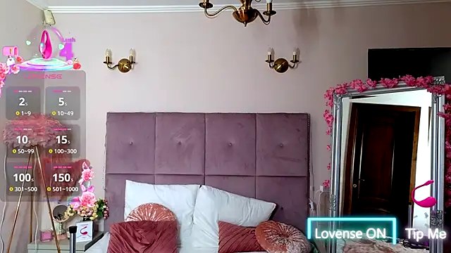 Nicole Bond online show from 02/14/26, 04:23