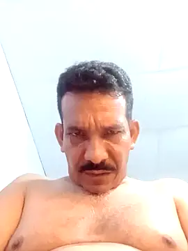 Snapshot of Srsexy18cm chatting on 11/27/25, 01:06 Srsexy18cm online show from 11/27/25, 01:06