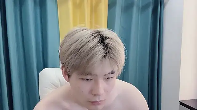 xiaoyang5200 online show from 02/28/26, 02:50