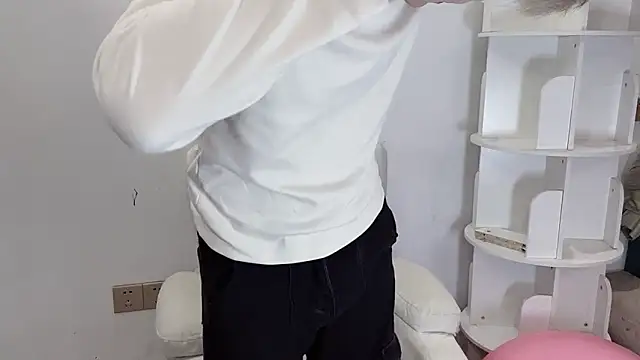 xiaoyang5200 online show from 03/25/26, 12:04