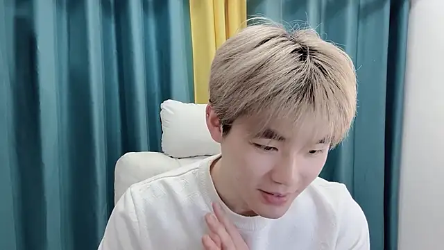 xiaoyang5200 online show from 02/25/26, 01:44